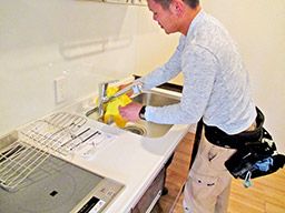 株式会社 エスエス／株式会社リュウシン