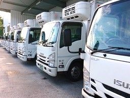 【2tのルート配送ドライバー】未経験歓迎
