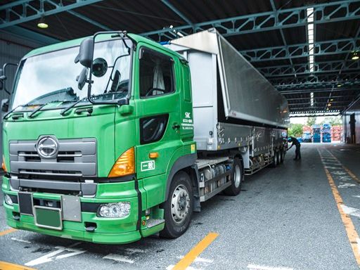 株式会社 エスエルシー運輸東日本