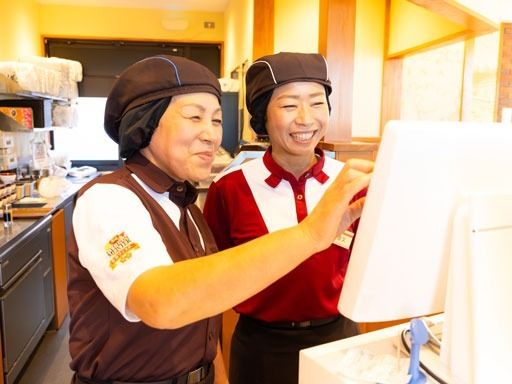 充実の研修有！（※撮影時のみマスク未着）