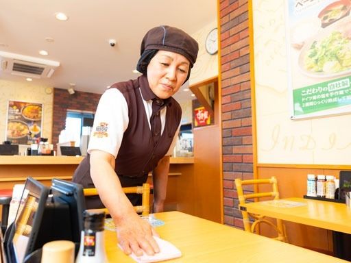 【初めてでも安心】誰もが覚えやすいマニュアル確立｜平均年齢49.1歳｜最大9連休可｜契約社員 牛丼チェーンすき家の店舗スタッフ／深夜