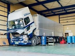成澤商運有限会社　車輛修理部