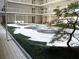 株式会社成三