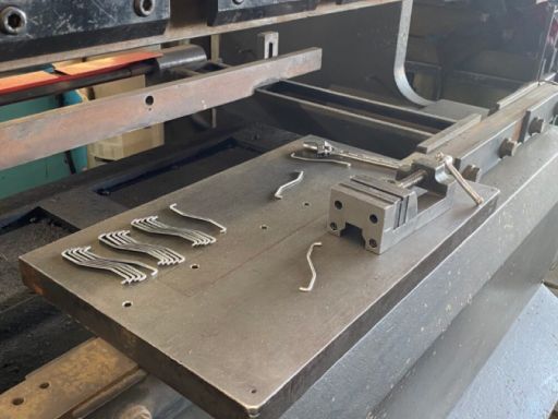 部品工業株式会社