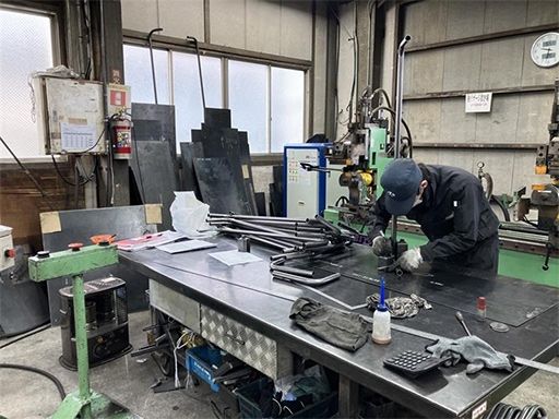 部品工業株式会社