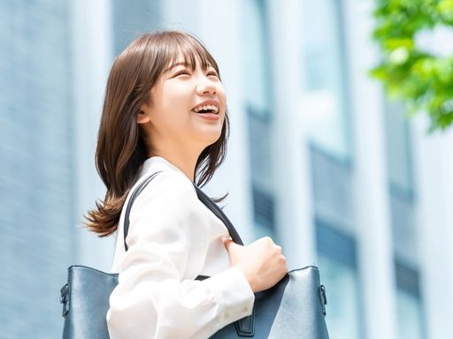 【太陽光パネル処理事業のセールススタッフ】女性活躍中◆未経験歓迎◆経験者優遇